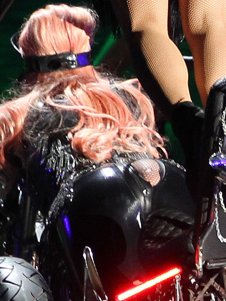 Lady Gaga Splits Her Latex Pants During Canuckian Concert