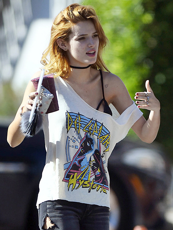 Bella Thorne Bra Peek In La