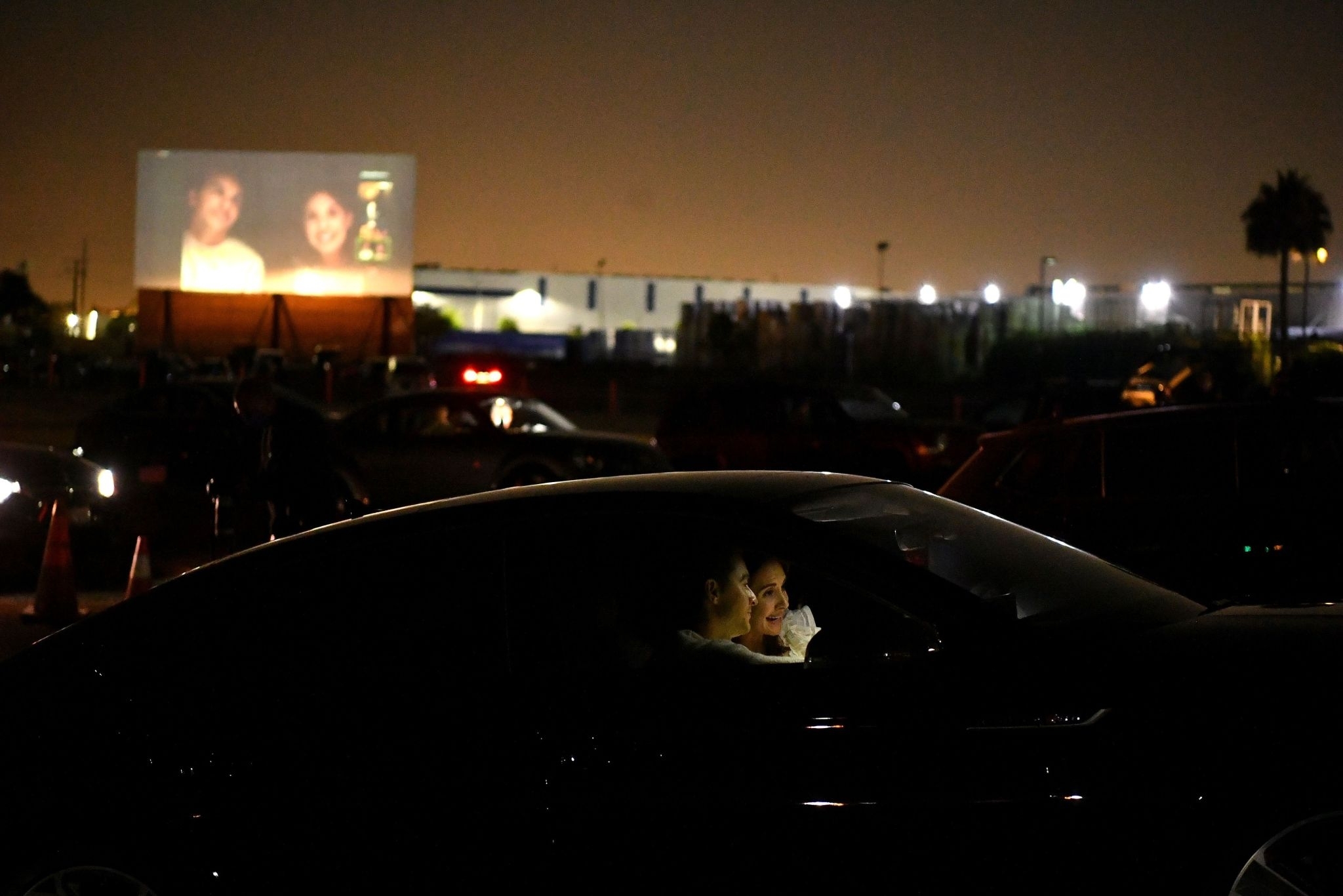 Photos n°6 : Alison Brie at The Drive In!