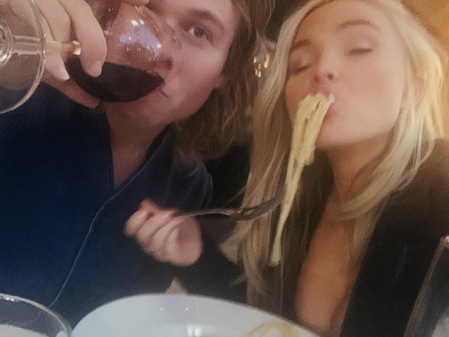 PHOTOS Natalie Alyn Lind est une slurper ptes! - Photo 2