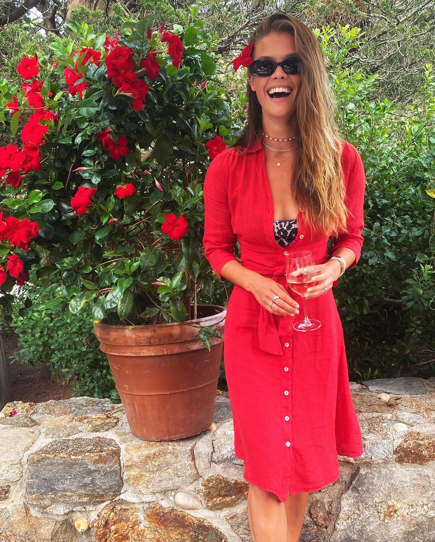 Nina Agdal is The Lady in Red! - Photo 1