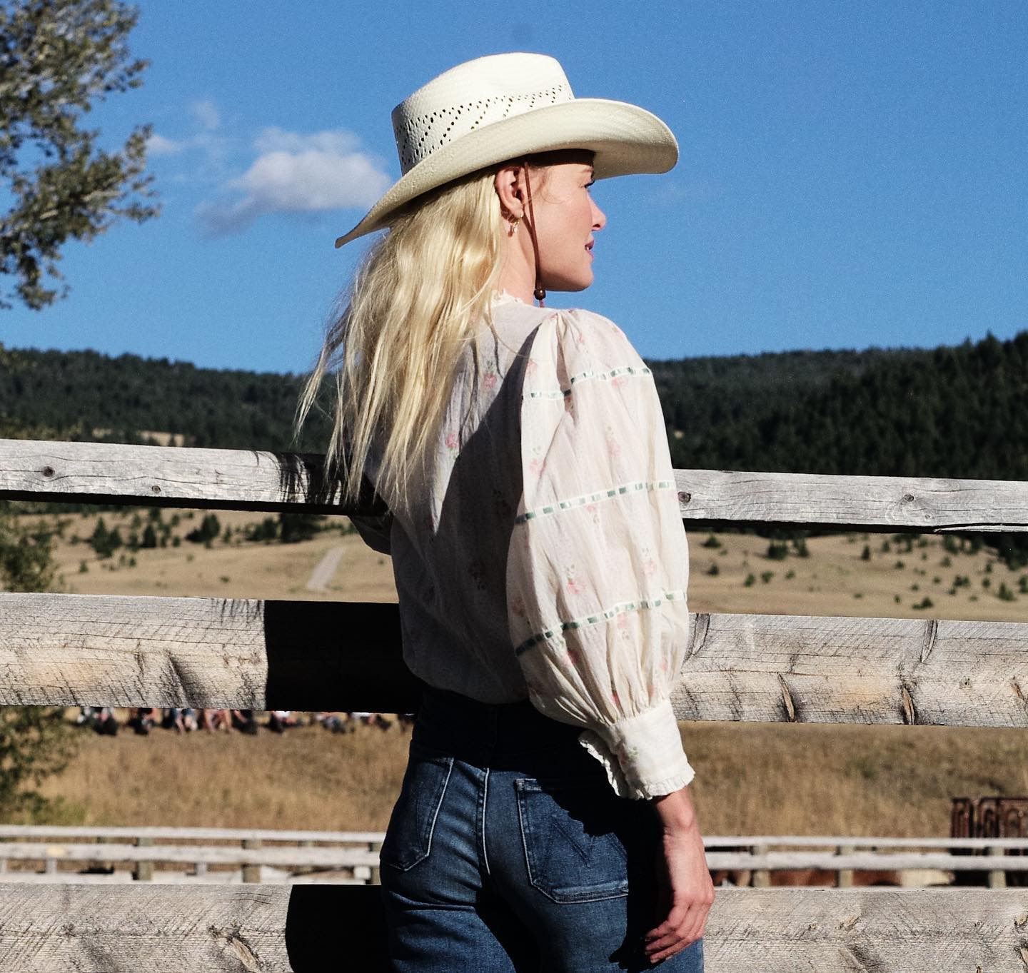 PHOTOS Kate Bosworth La Country Girl!
