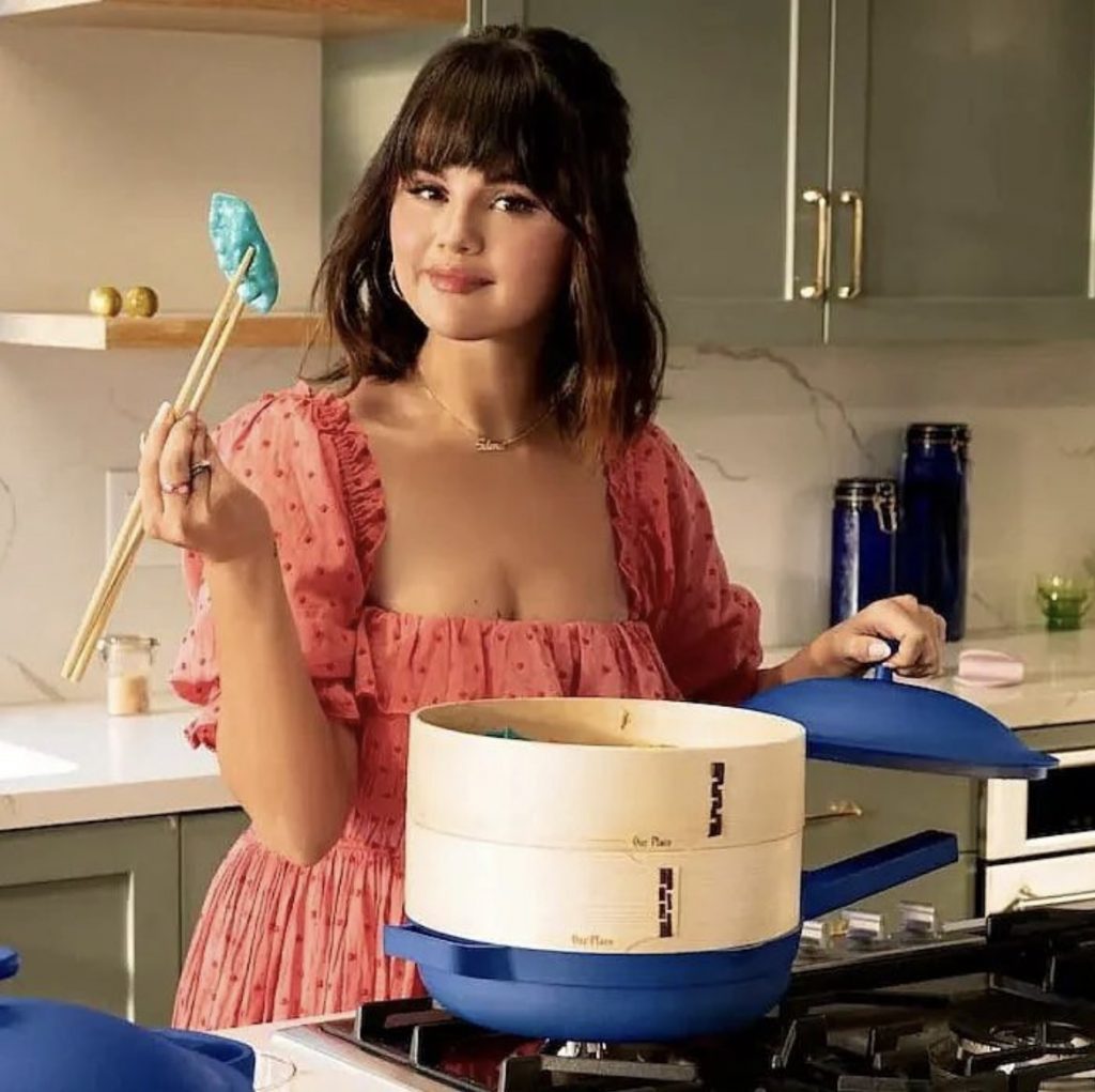 Shop Selena Gomez's Our Place cookware collection: Pots, knives, glasses  and more in Azul, Rosa colors 