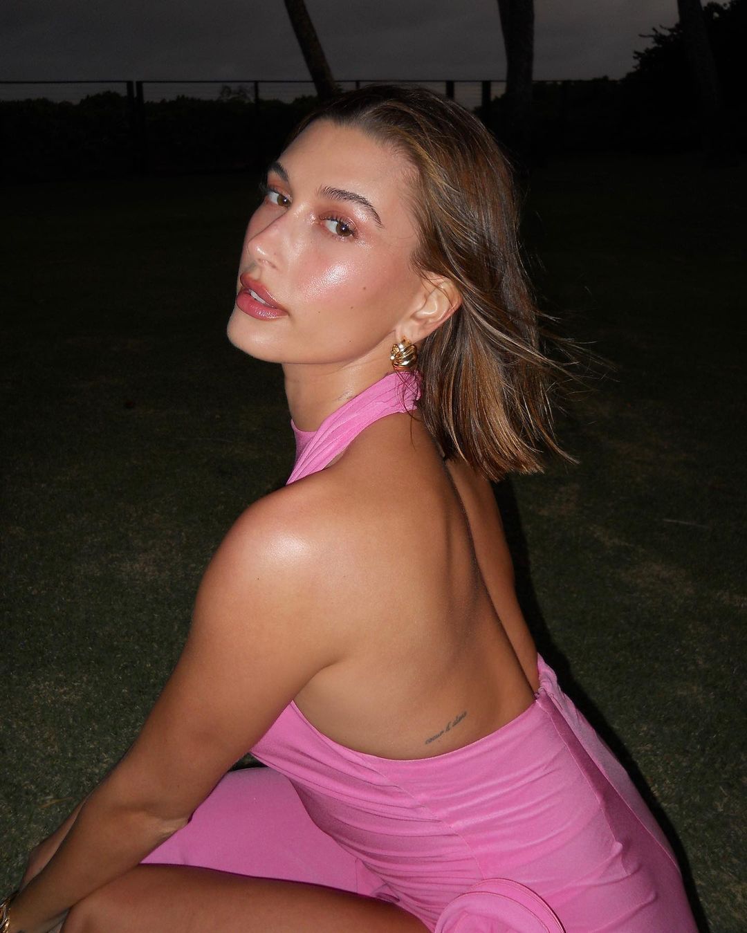 Get Ready with Hailey Bieber! - Photo 39