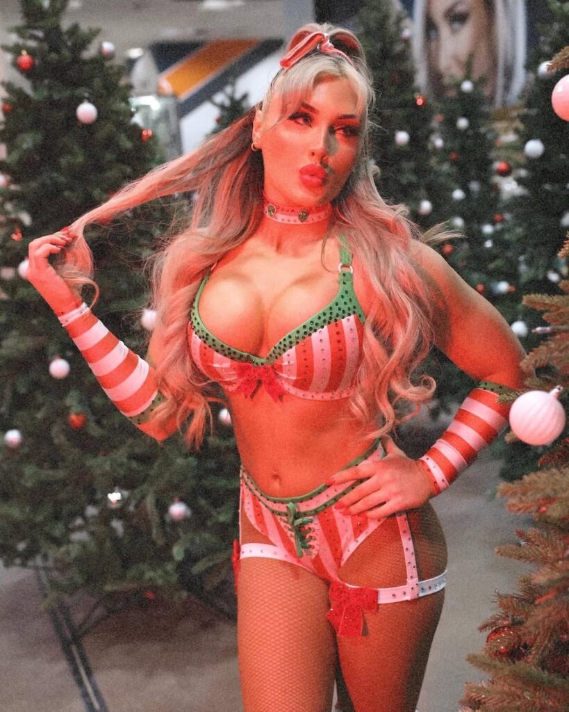 WWE Superstar Tiffany Stratton Brings the Holiday Cheer!